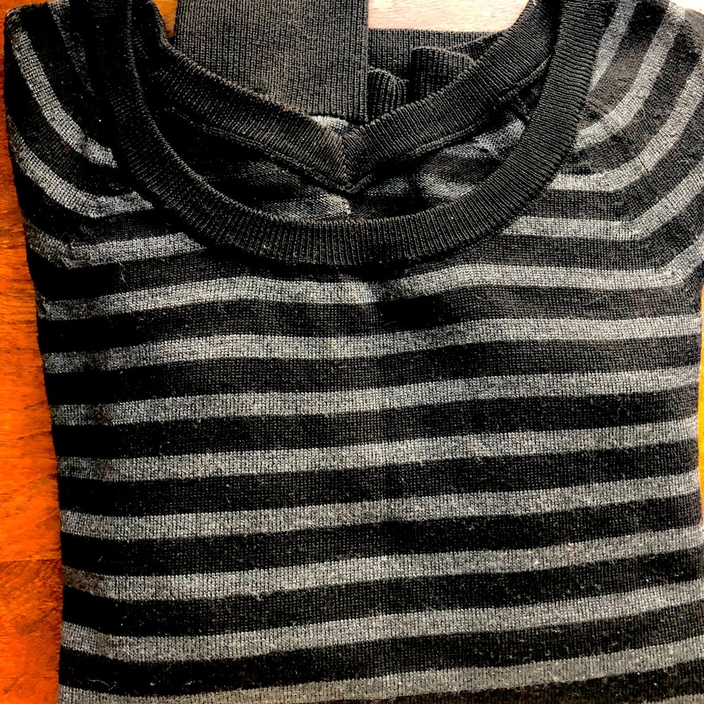 Icebreaker bi-color wool sweater